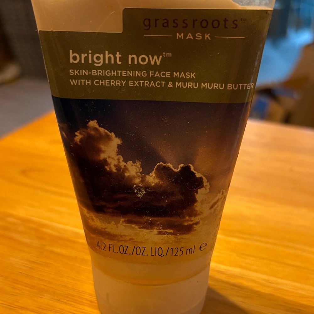 Bright Now Skin-Brightening Face Mask -